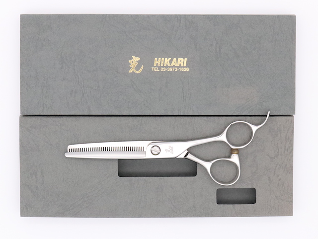 ヒカリ　TRENDY3　734　美容師用　理容師用　トリミング用　中古セニング