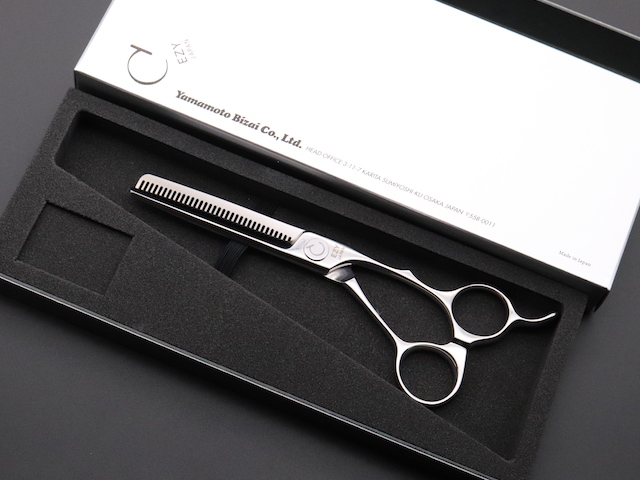 【中古セニング】山本美材　EZY　J-ZL34BB（カット率25～30%）美容師用　理容師用　トリミング用　中古セニング