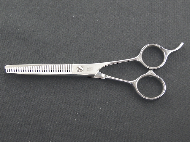 TBG37　美容師用　理容師用　トリマー用　中古セニング