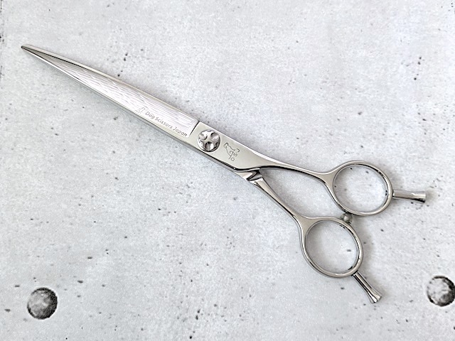 【中古シザー】　ドッグシザーズジャパン  カーブシザー DR-70M (7.0インチ/DOG SCISSORS JAPAN)   トリマー用  セルフカット用
