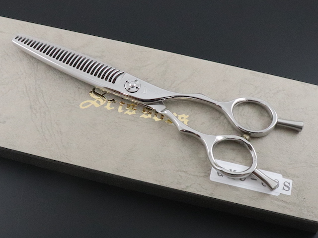 【中古セニング】島理研 DAN3 30W(カット率20～25%）美容師用 理容師用 トリマー用 セルフカット用