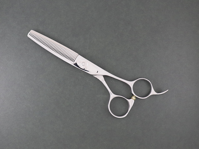 【中古セニング】 無印（カット率30~35%） 理美容用 セルフカット用