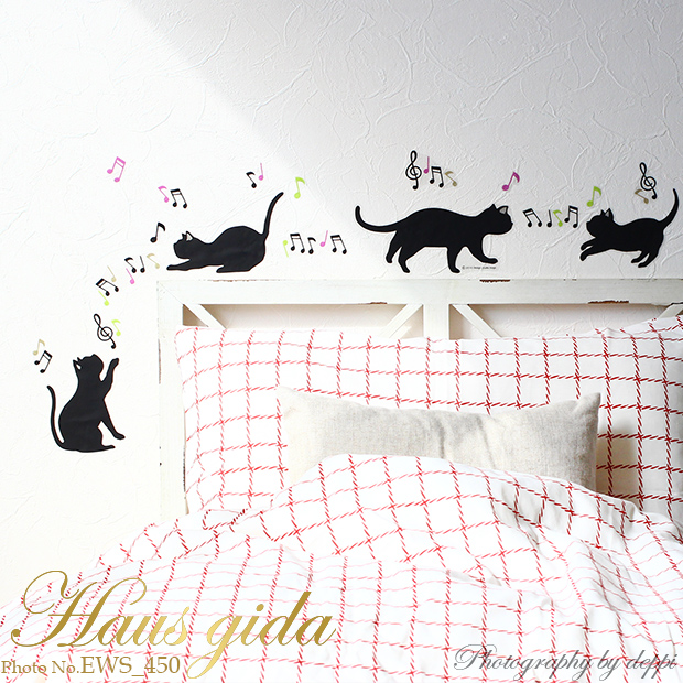 【グリッター・ネコと音符】きらきら光るウォールステッカー 日本製・シルクスクリーン印刷【ゆうパケット対応・A4サイズ】