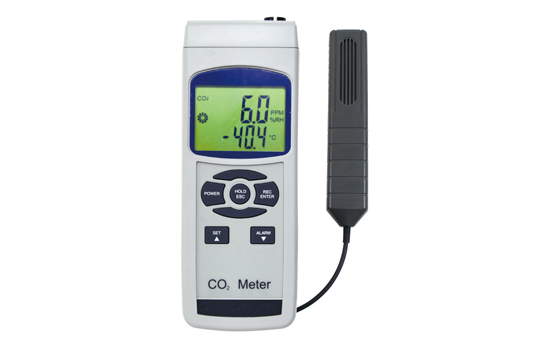 CO2濃度計 GC-2028（酸素濃度測定器）