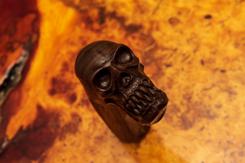 E-No Products『髑髏グリップ　カーヴィング』