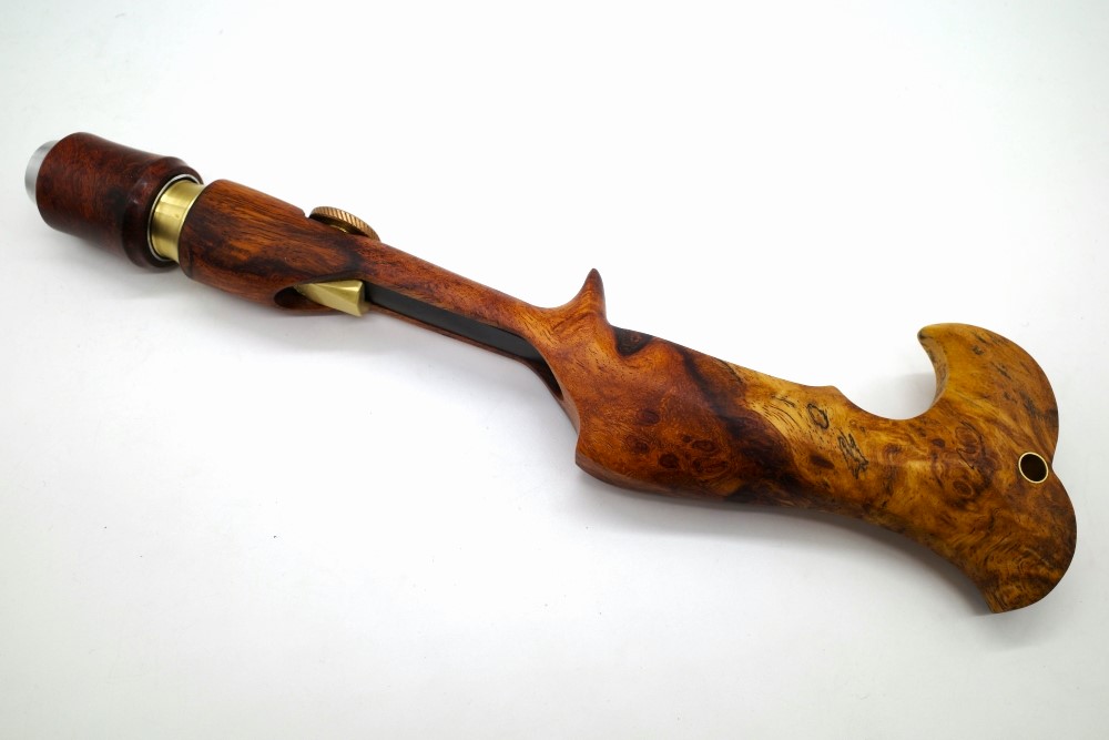 E-No Products『ウッドトリガーグリップ　TYPE-2』花梨紅白スポルテッド