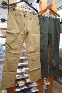 SIMMS 『Guide Pant』