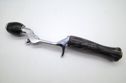 E-No Products『ミナモトサカナグリップ・スタビライズドウッド/メープル黒/110＋スタビライズドウッド/メープル黒ヘッドキャップ』