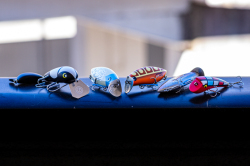 GENUINE RECORD 『ニブイチ・シャッティーノ』『ハチサン・ストロボ』『ゾンビーバー』