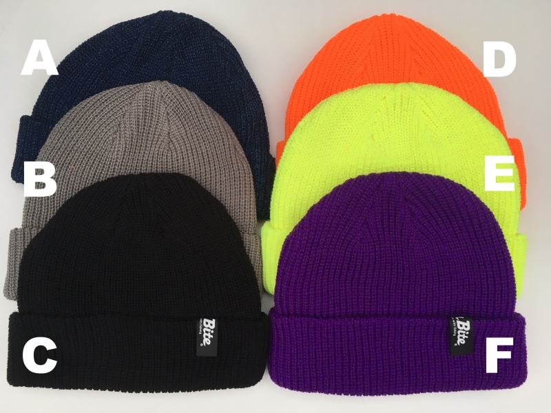 LOWBITE『スタンダード・ビーニーキャップ』