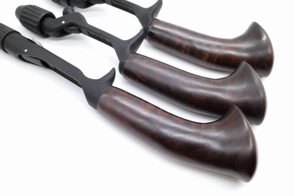 ブライトリバー『銘木 メイプル虎杢燻ガン・グリップ』