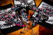 『NAKI SURF × QUIET FUNK』 限定コラボカラー