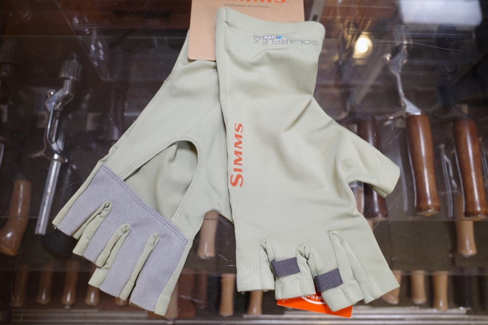 SIMMS『Solarflex Sun Glove』