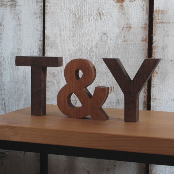 無垢・ゴシック体