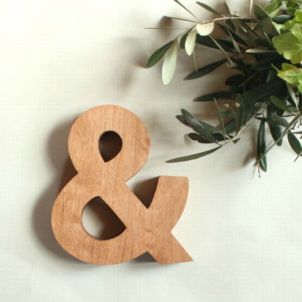 無垢・ゴシック体