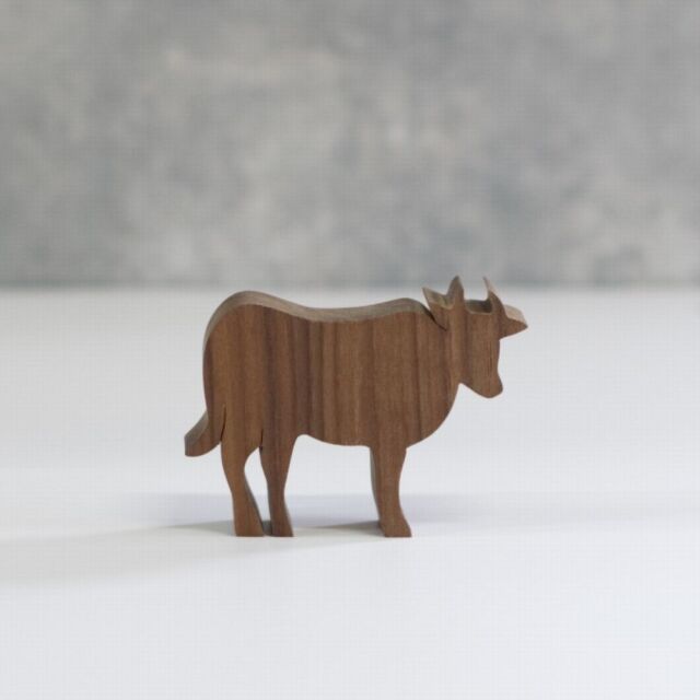 牛 オブジェ