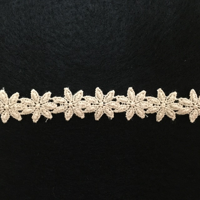 【レース】【生成り】【レターパックライト可】エンブロイダリーレース6122