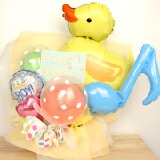 出産祝い　バルーンアレンジ「病院にも持っていきやすい、BOY<->GIRL変更可能、アヒルの人気バルーンアレンジ」 nb0021