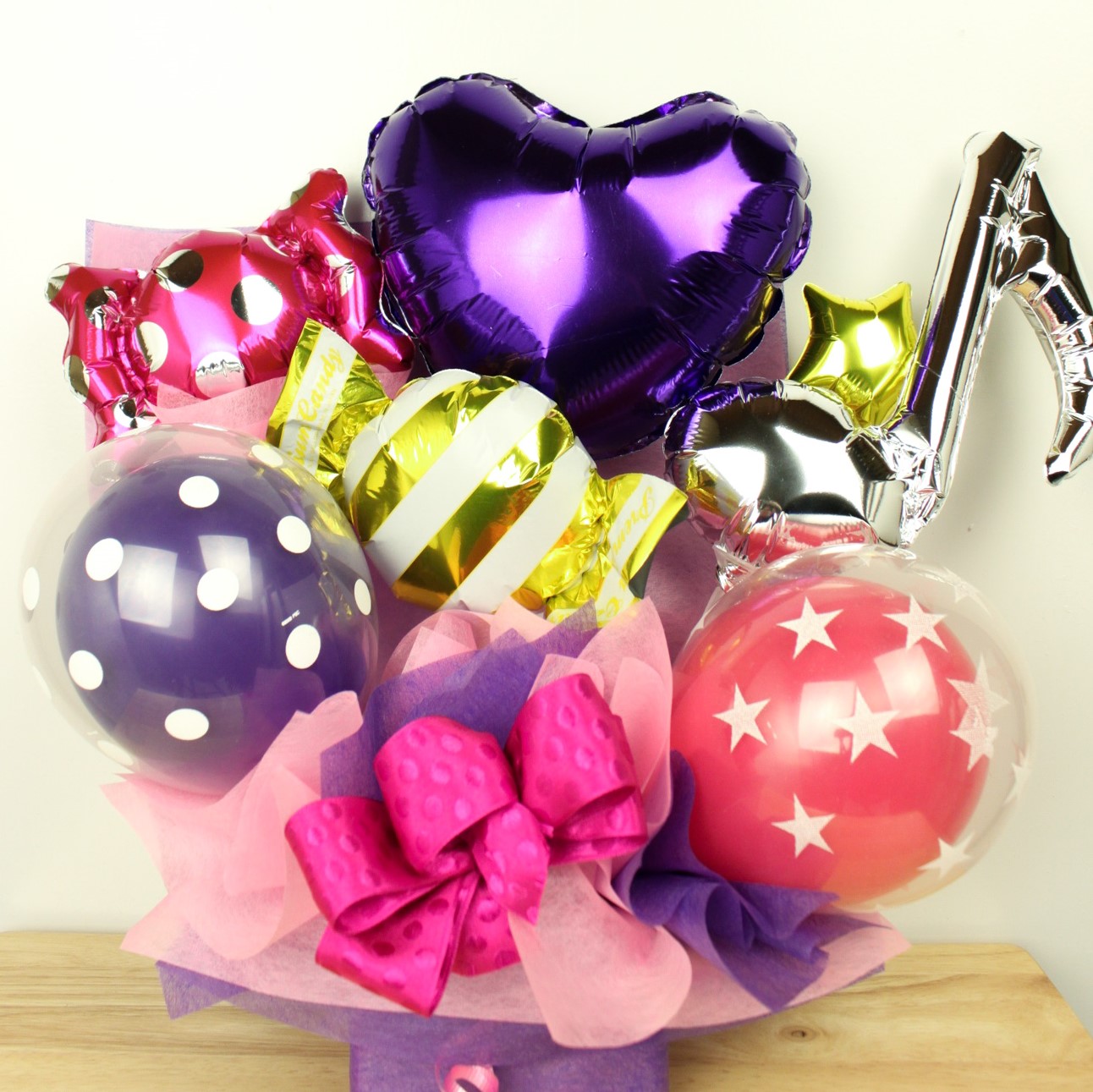 ダンス発表会向けバルーン電報　結婚式、誕生日、バレエ、ピアノ発表会に人気です　ｐｂ0071