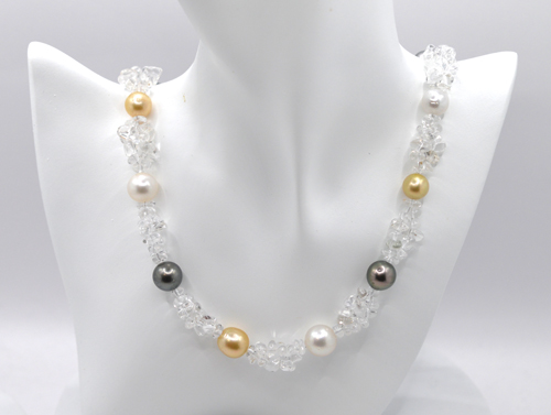 南洋・白蝶黒蝶真珠　5N1672