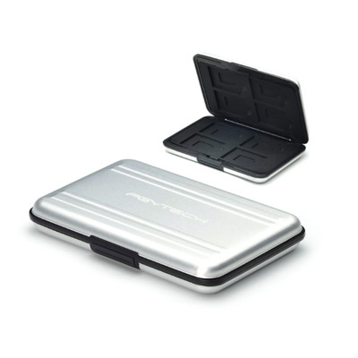 PGY メモリーカードケース（シルバー）