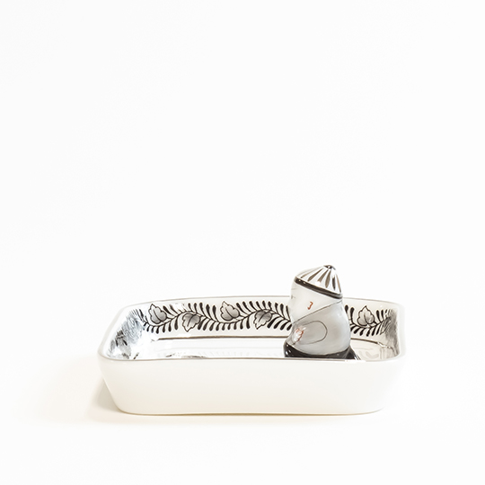 アポニー・ブラック・プラチナ] マンダリントレー オイノリ