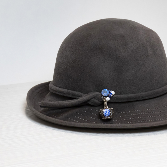 ヘレンド　ペンダントトップ　ブローチ ヘレンド×Korino.I] ピンブローチ クラウン・ブルー