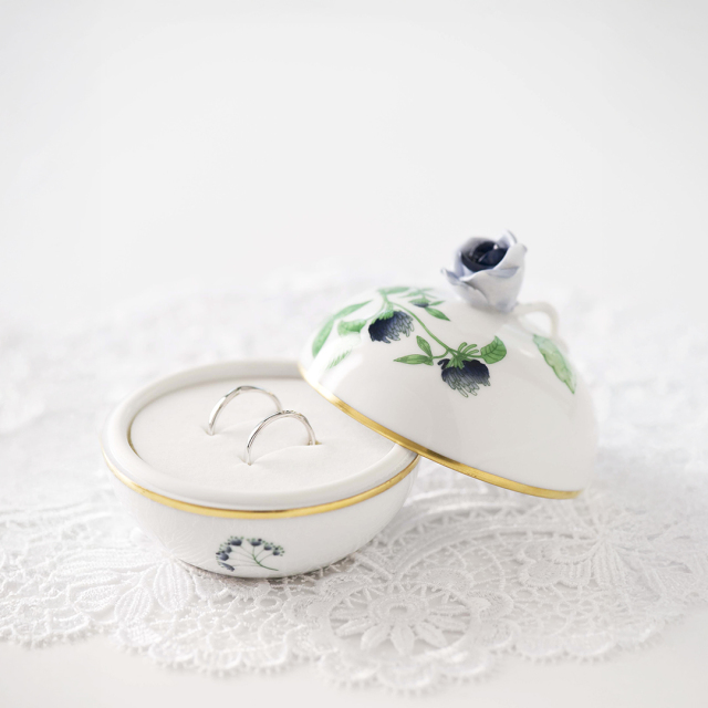 HEREND　ヘレンド　ハーブガーデン　ボンボニエール　薔薇　ボンボン入れ HEREND ヘレンド ハーブガーデン ボンボニエール 薔薇 ボンボン入れ