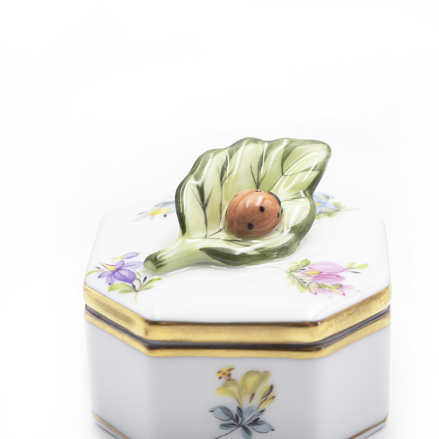 ミルフルール] ハチカクボックス てんとう虫