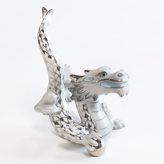 干支置物・たつ（プラチナ）