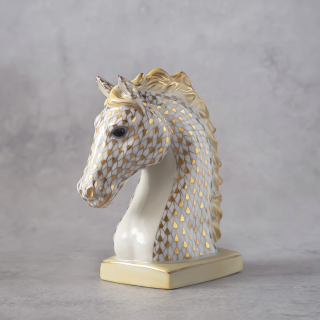 ヘレンド 希少 極美品 HEREND 干支シリーズ 馬 2002年 ヘレンド 希少 極美品 HEREND 干支シリーズ 馬 2002年