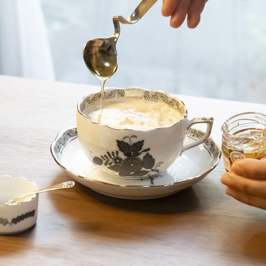 [Recipe08] ヘレンドティー×DR.HONEY 〜 マロンミルクティーの作り方〜