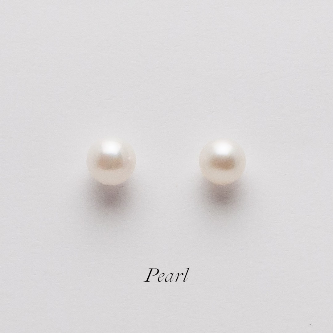パール直径5mm18金イエローゴールド スタッドピアス