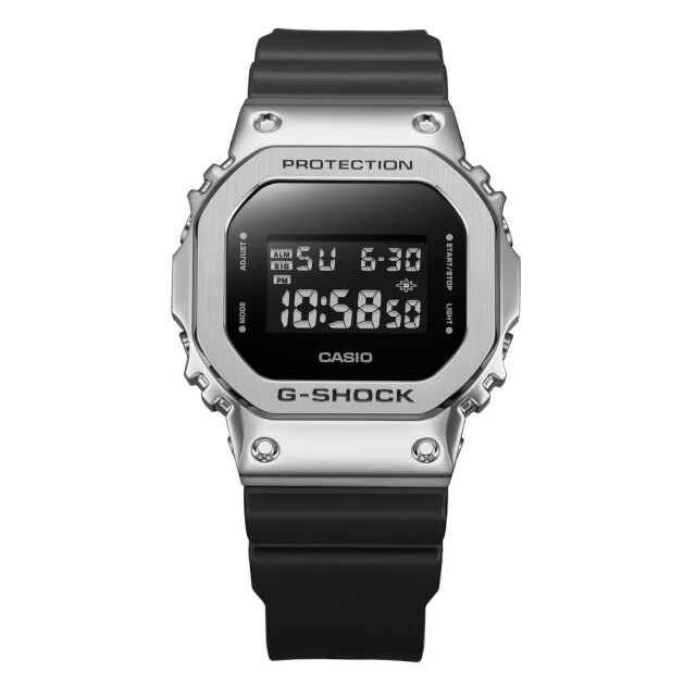 G-SHOCK GM-5600U-1JF スクエアデザイン5600シリーズ 正面写真