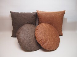 【柿渋和紙クッション】　少々難ありの為20％OFF