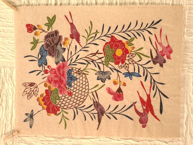 芭蕉布　琉球紅型　暖簾　紅型染め　沖縄　芭蕉紙　木箱入り　新品未使用品　逸品 芭蕉布 琉球紅型 暖簾 紅型染め 沖縄 芭蕉紙 木箱入り 新品未