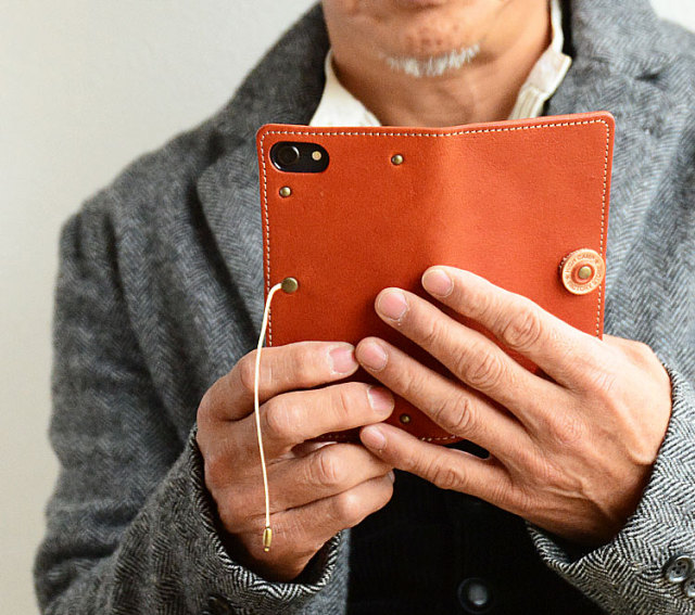 送料無料】多機種対応手帳型本革ケースiPhoneXperiaGalaxyAQUOSアイフォンエクスペリアギャラクシー