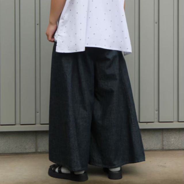 デニムスカーチョ