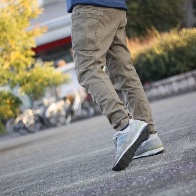 カジュアルレスキューパンツ