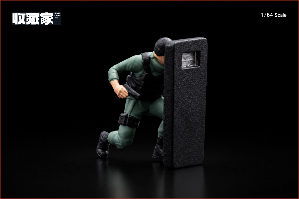 <予約 2026/12月以降発売予定> 収蔵家 SHOUCANGJIA 1/64 フィギュア 防爆盾を持った特殊警察官 (緑の服)