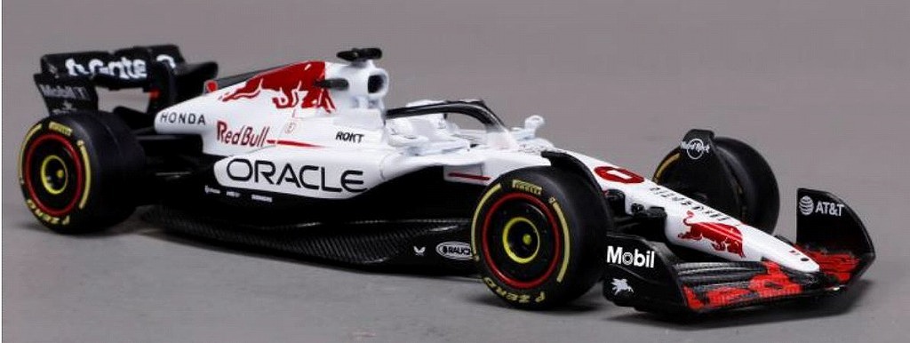 BURAGO 1/43 オラクル レッドブル レーシング RB21 2025 日本GP No,1 M.フェルスタッペン ドライバー付クリアケース
