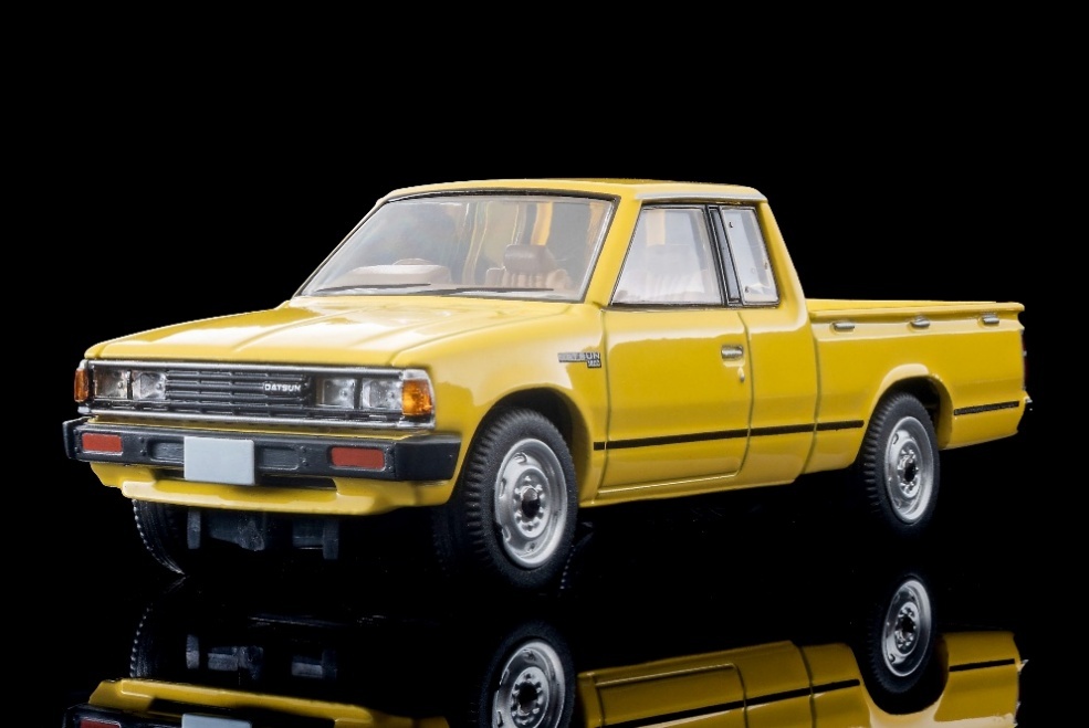 <予約 2027/2月発売予定> TOMICA LIMITED VINTAGE NEO 1/64 LV-N373b ダットサン トラック キングキャブ GL (黄) 83年式