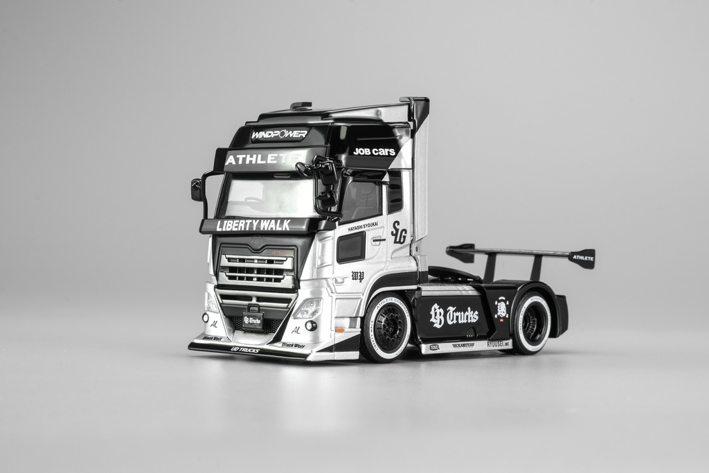 <予約 2027年2月以降順次入荷予定> MOTORHELIX 1/64 LB Trucks UD QUON HEAD Black&Silver