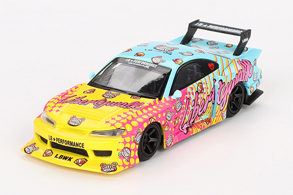 MINI GT 1/64 Nissan LB-Super Silhouette シルビア S15 KUMA(右