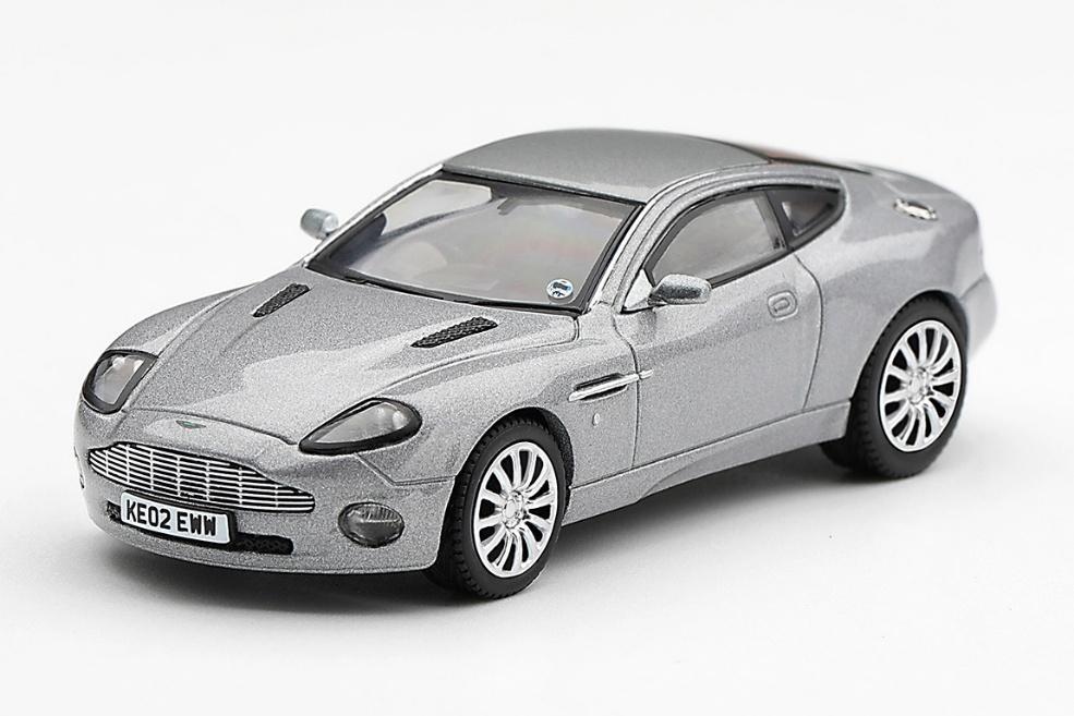 <予約 2027/2月発売予定> MINI GT 1/64 アストンマーチン V12 ヴァンキッシュ 「ダイ・アナザー・デイ」 中国語(繁体字)版パッケージ