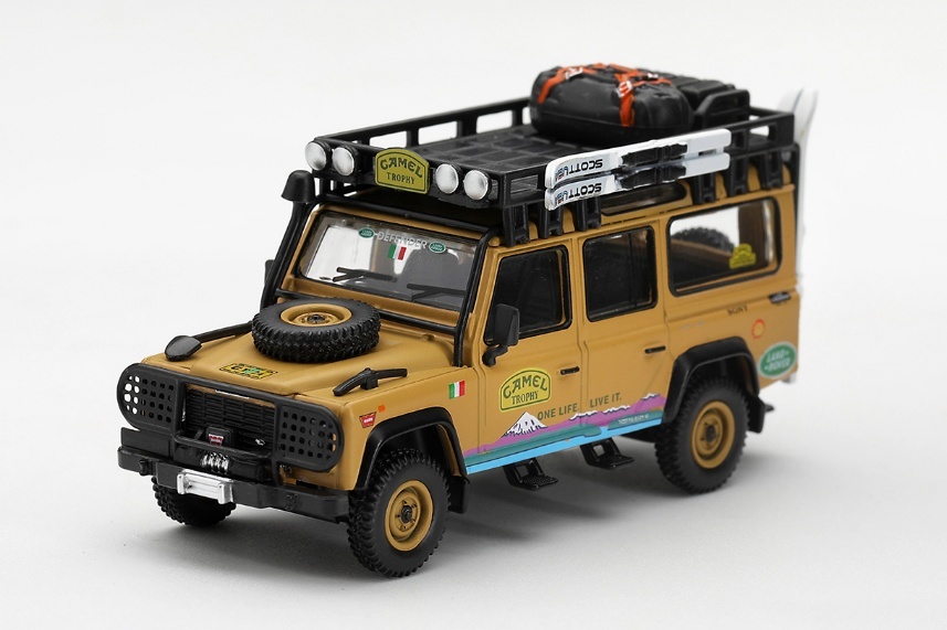 <予約 2027/3月発売予定> MINI GT 1/64 Land Rover Defender 110 1998 Camel Trophy Tierra del Fuego(イタリアチーム仕様)(左ハンドル) ブリスター