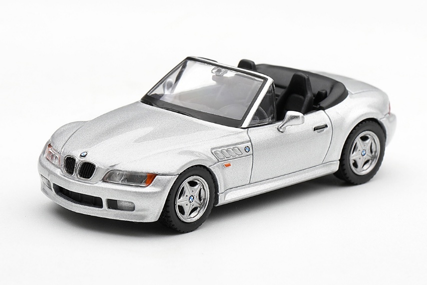 <予約 2027年4月以降入荷予定> MINI GT 1/64 BMW Z3 チタンシルバー(左ハンドル) ブリスター