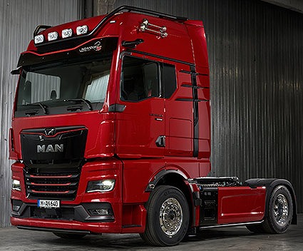 <予約 2026/冬発売予定> SOLIDO 1/24 マン TGX インディビジュアル ライオン S 2025 (レッド)