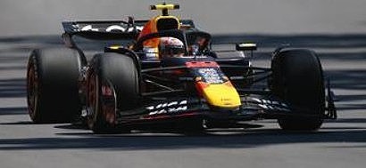 Spark 1/43 Red Bull Racing RB21 No.22 Oracle Red Bull Racing Canadian GP 2025 - Yuki’s 100th Race Yuki Tsunoda