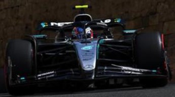 【極美品】MERCEDES　AMG　PETRONAS　F1　Team　2013 000000141591_pwrAxZh.jpg